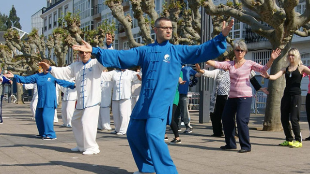 BALANCES BODY AND MIND